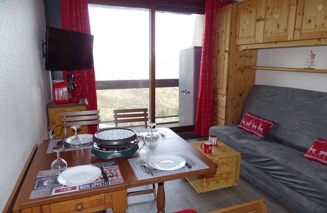 L'Ancolie - Studio Apartment, Sleeps 4