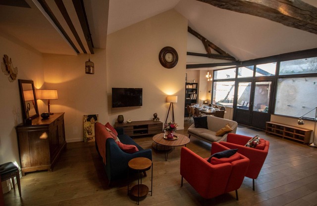 "l'Atelier Chambourdin - House Center Blois - Parking and terrace