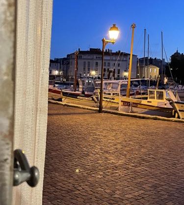 L Atelier, studio au petit port de Martigues