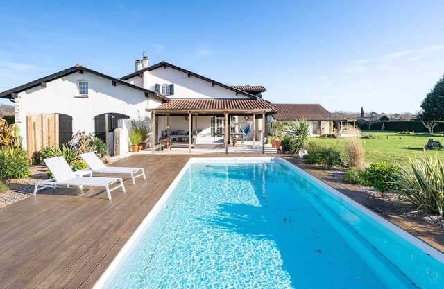 L'Oustaou - Maison pour 15 avec piscine