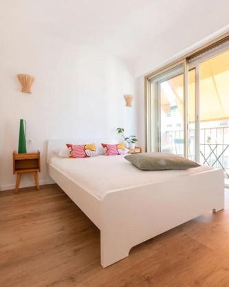 L2 2P Molière Balcons/AC/Wifi/5mins Tram & 10mins Mer