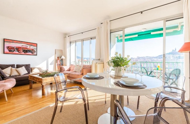 La Belle Vue - 65m2 au dernier étage avec ascenseur