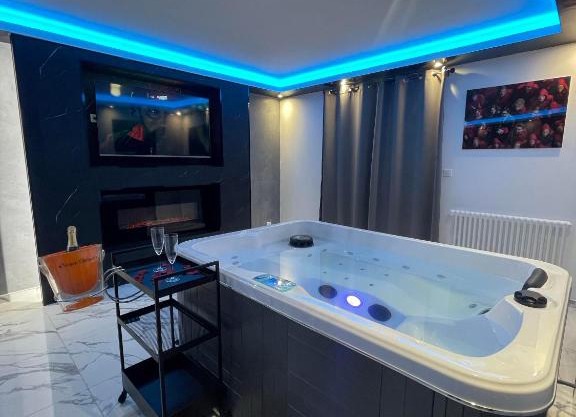 La Casa de Lové Suite Jacuzzi