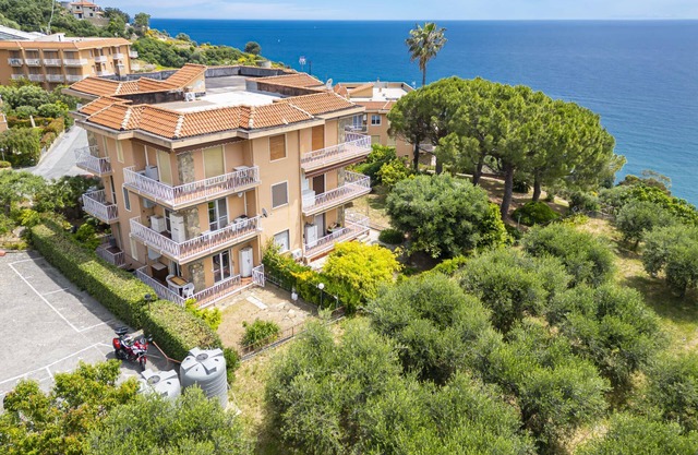 La Casa di Sara Trilocale con con giardino privato