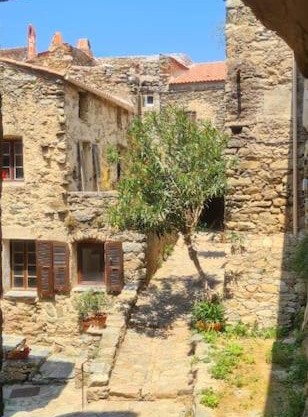 La Casa Monti au coeur du village de Lama