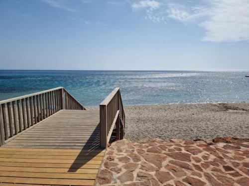 La casita de Isabel, A pie de playa en La Fabriquilla