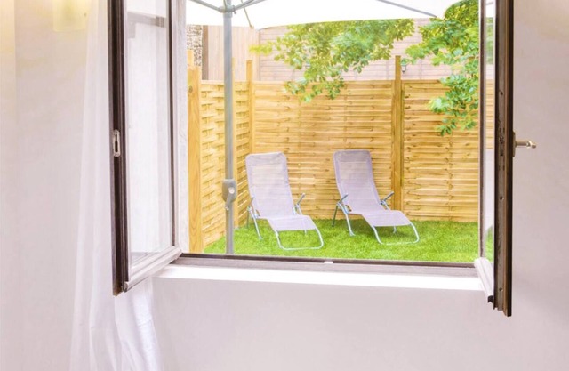 La Champenoise & Jardin Maison en Plein Centre-ville