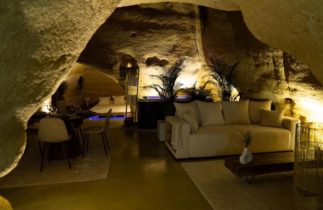 La falaise perdue, Suite troglodyte & spa privé