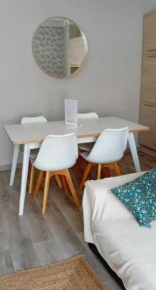 La Falaisienne - Appartement pour 4 au cœur de Falaise - "Larès"