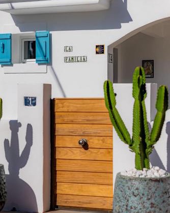 La Familia Beach Houses La Cala