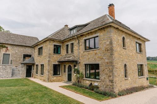 La Ferme d'Auwez - Les Hirondelles - Gîte 15 pers avec piscines et sauna