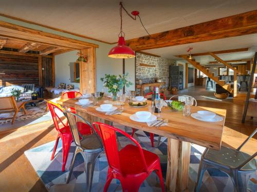 La Ferme des Artistes - OVO Network