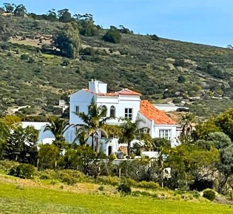 La Finca - 3BR Seaside Villa with Private Pool & BBQ
