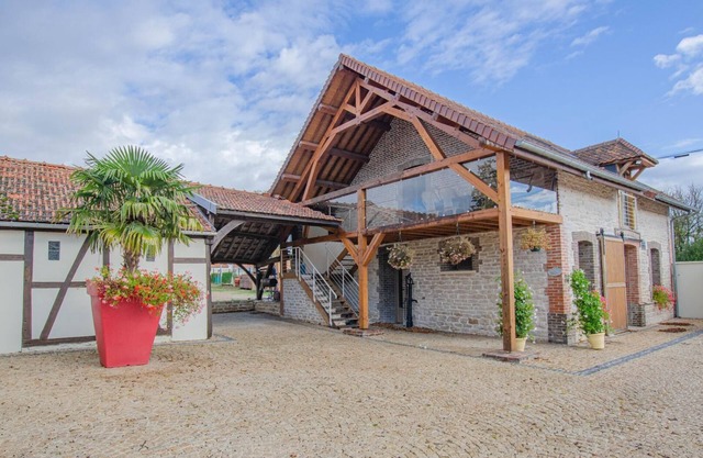 La Fontainate - FONTAINE LES GRES