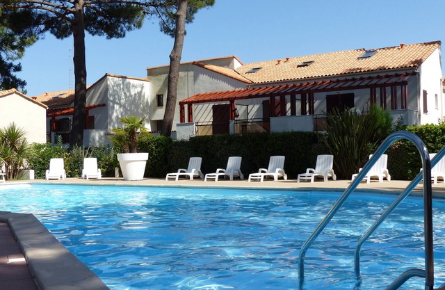 La Palmyre appart. south-facing terrace, swimming pool, proximity to the beach, 4 pers.