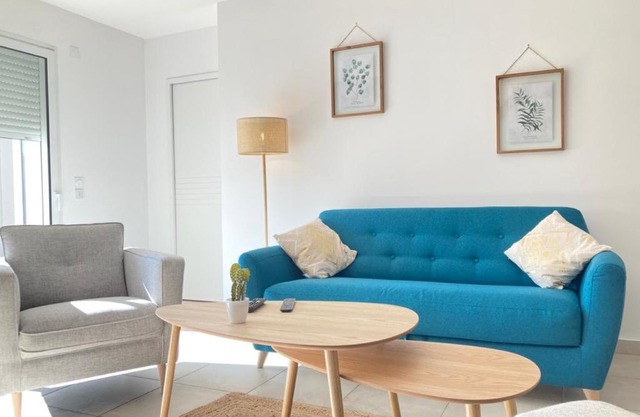 La Petite Marine a 150m de la plage