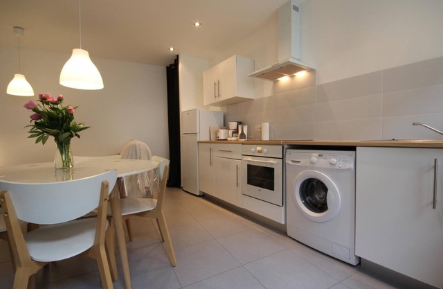 La Petite Maison - FONTAINES