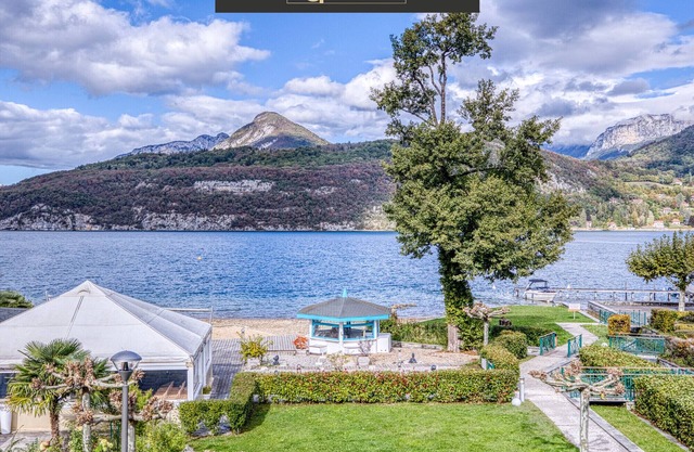 La plage privée du lac