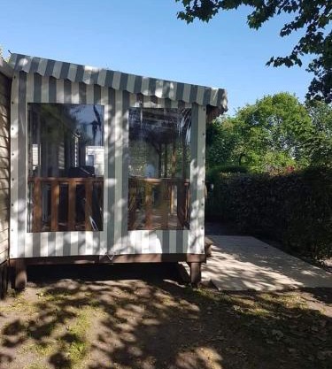 La Réserve 4 étoiles à Gastes emplacement 594 3CH 1SDB 8 personnes