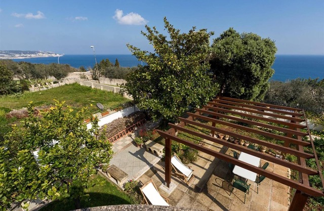 La Ripostiera by BarbarHouse