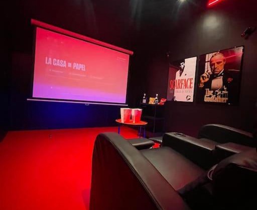 La Suite Casa Dé lové 2.0 jacuzzi & cinema privé