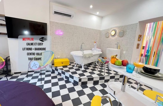 La Suite PopArt - Baignoire - Lit Rond