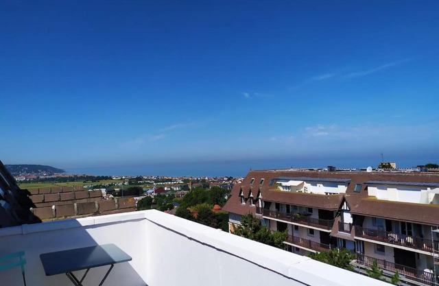 La terrasse vue mer à 5 min de la plage