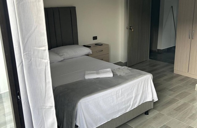 La ventanita Hostal |Caracolí Antioquia