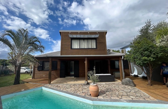 La Villa k'nell - La Possession close to the beaches, the main town and Mafate.
