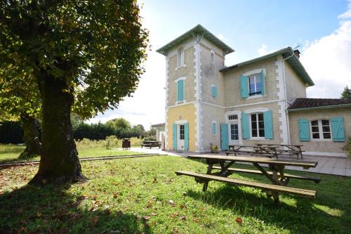 La Villa Parenthèse, regroupement en famille ou entre amis, billard, brasero, wifi