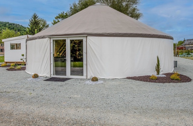 La Yourte de Jumièges - séjour insolite avec jacuzzi en normandie