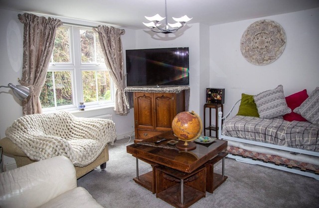 Labode Properties - Rochester Central 3 Bed