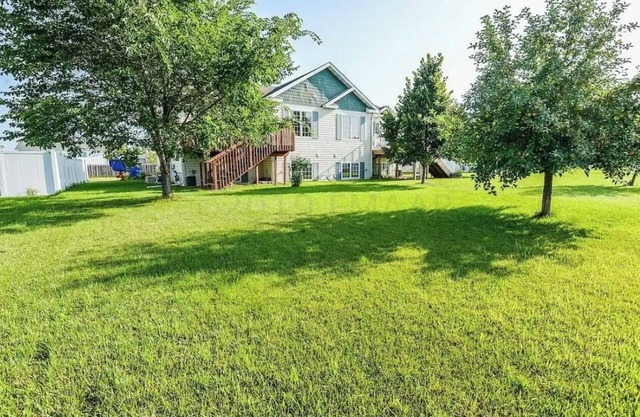 Lachify's Serene townhouse