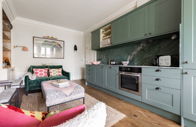 Ladbroke Gardens VII by onefinestay