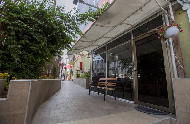 Laguardia Hotel