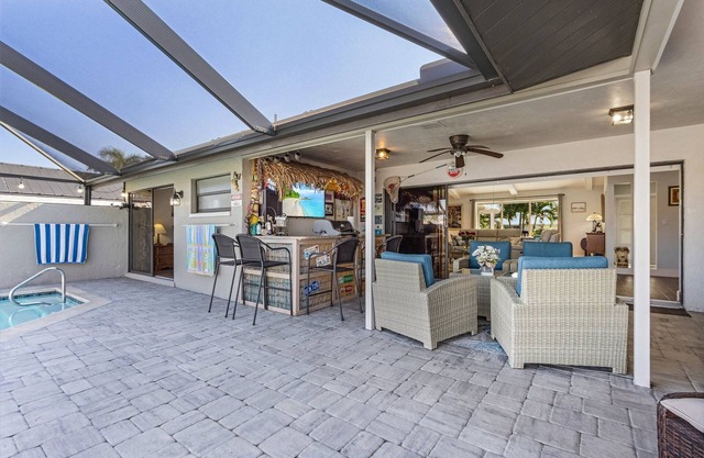 Lake front home ,3 bedrooms,2 bathrooms