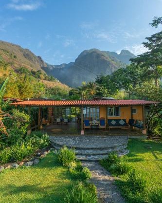 Lake Front Retreat at Los Elementos