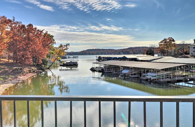 Lake Ozark Condo w/Pool & Fishing Docks!