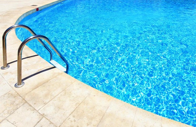 Lake & Pool