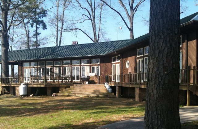 Lake view Lodge