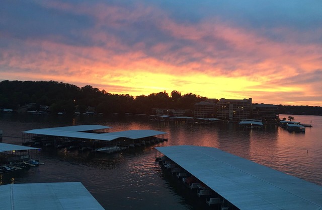 Lakefront 3 bed 2 bath condo with 3 pools and elevator