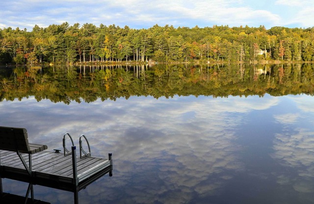 Lakefront Escape: Boat Dock, Grill, Fire Pit!