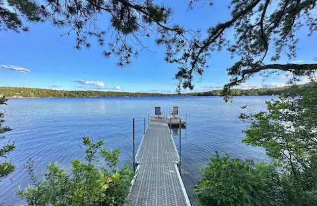 Lakefront House on Pleasant Lake - Pet Friendly