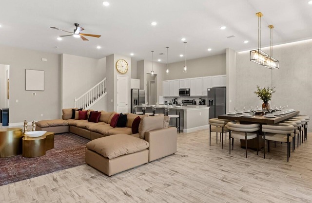 Lakeside Villa with Pool, BBQ, Cinema & Games Room