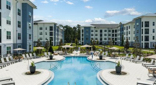 Landing Apartments - Freeport