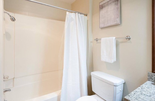Landing at Branchwater - 3 Bedrooms in Downtown Vestavia Hills