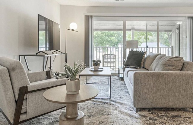 Landing at Bridges at North Hills - 1 Bedroom in North Raleigh