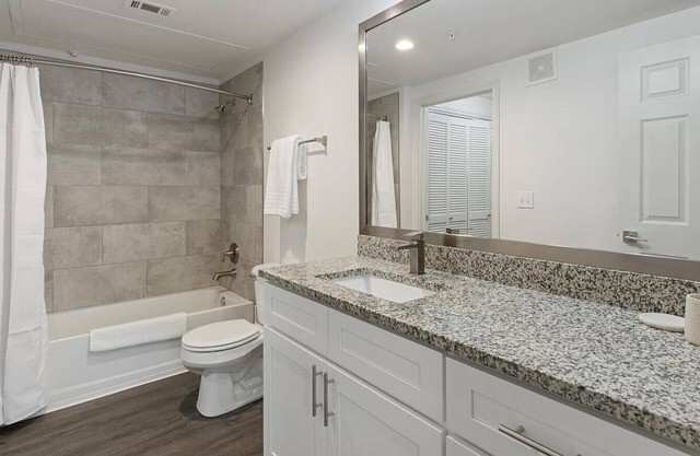 Landing at Cortland Ridglea - 1 Bedroom in Ridglea