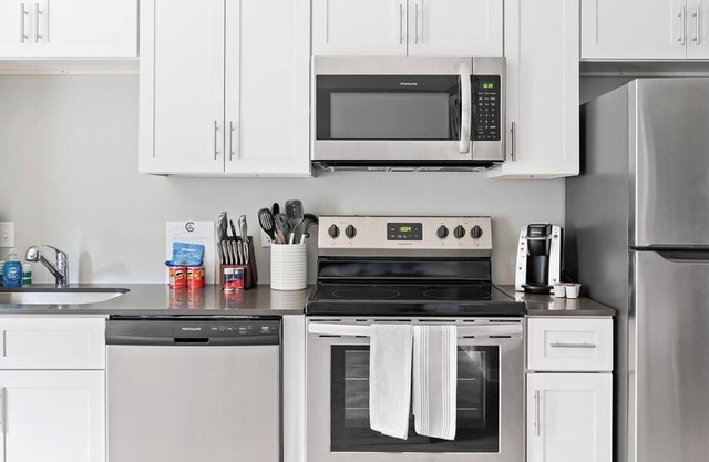 Landing at Fifty Forty Flats - 1 Bedroom in Downtown Nashville