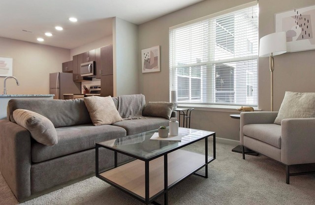 Landing | Chic 1BD, Courtyard, Pool